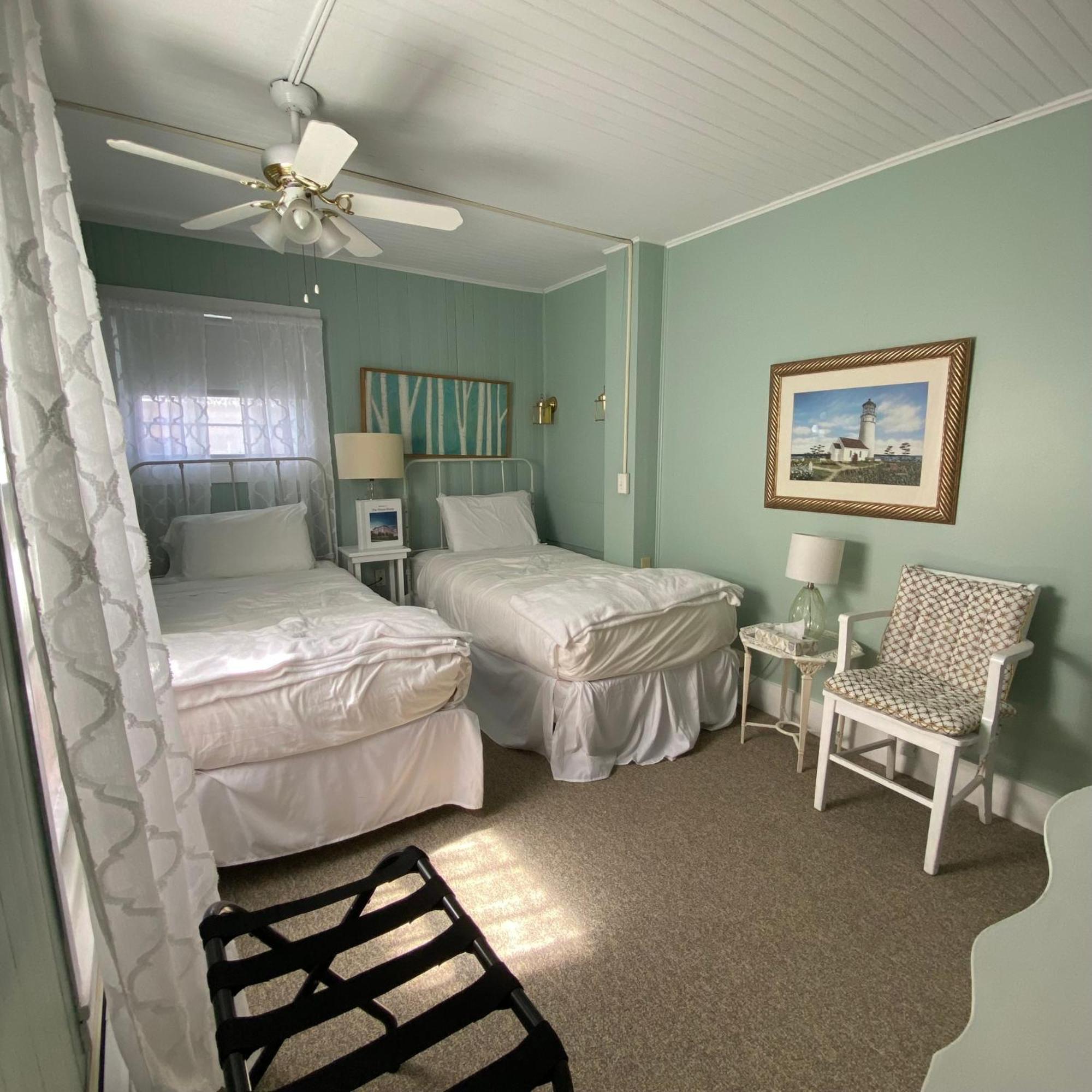 The Ocean House Hotel Spring Lake Room photo